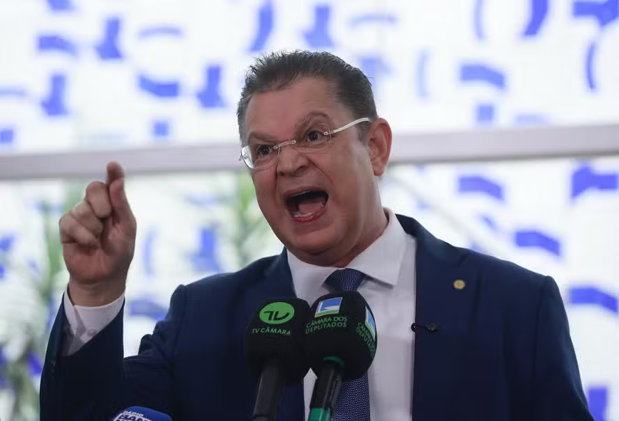 image-17 Alvo da PF, Sóstenes critica o Coaf e diz que dinheiro vivo é de venda de imóvel: entenda o caso, a investigação e o que pode acontecer agora